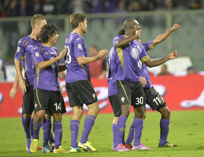 Fiorentina-Inter 3-0: il balletto improvvisato di Babacar e Cuadrado dopo il 2-0 del colombiano. Ansa